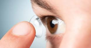 Contact lens fitting process at Eyenox Optic Studio®